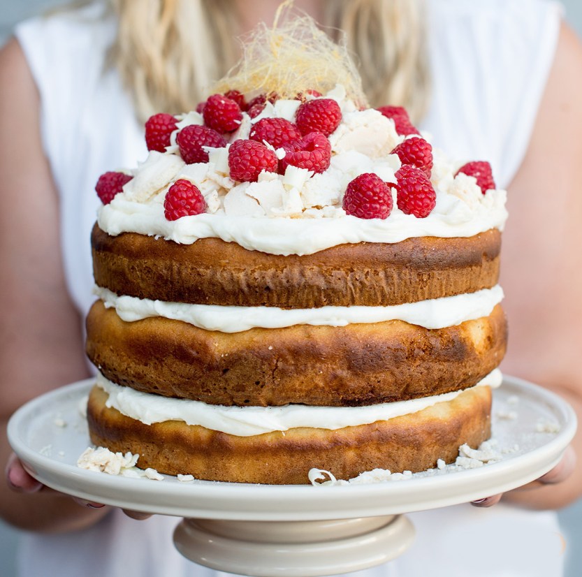 Le Creuset Cake Stand